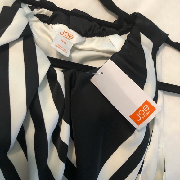 Size Small - Picture 7 of 7